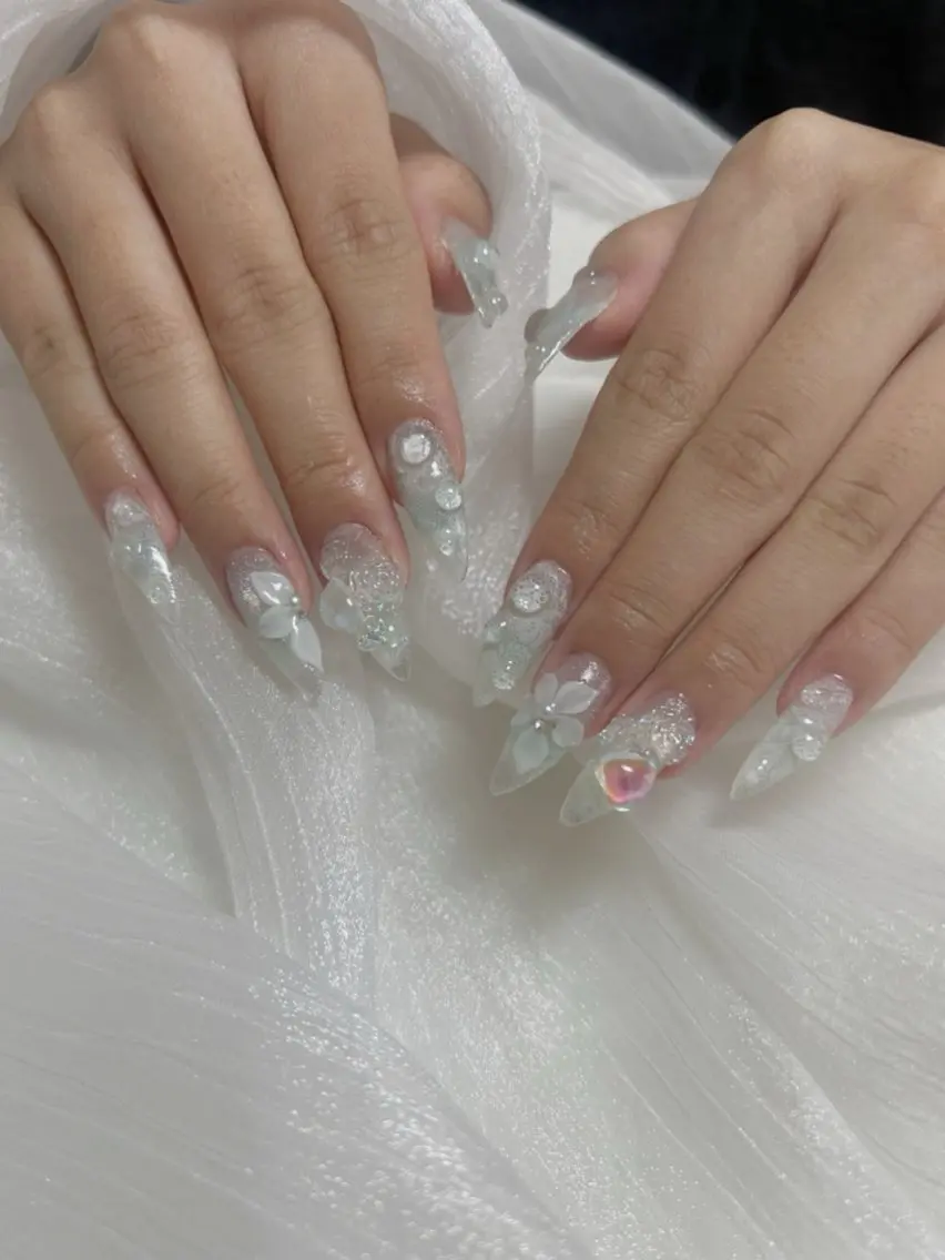 ネイル Luxe nailのネイルデザイン