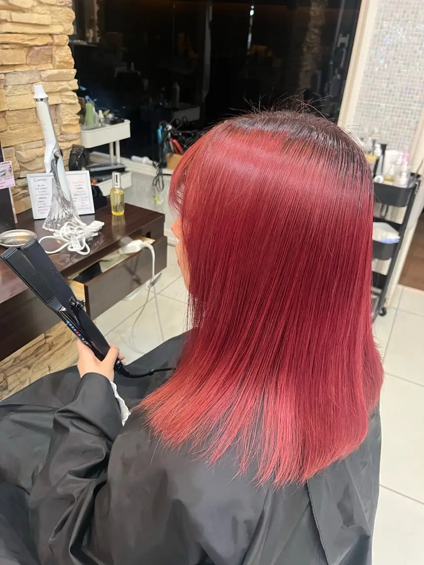 カラー アッシュ ベージュカラー 黒髪 ブリーチ ブルーカラー 盛れる顔周り✨韓国式 レイヤーkanatoのヘアスタイル