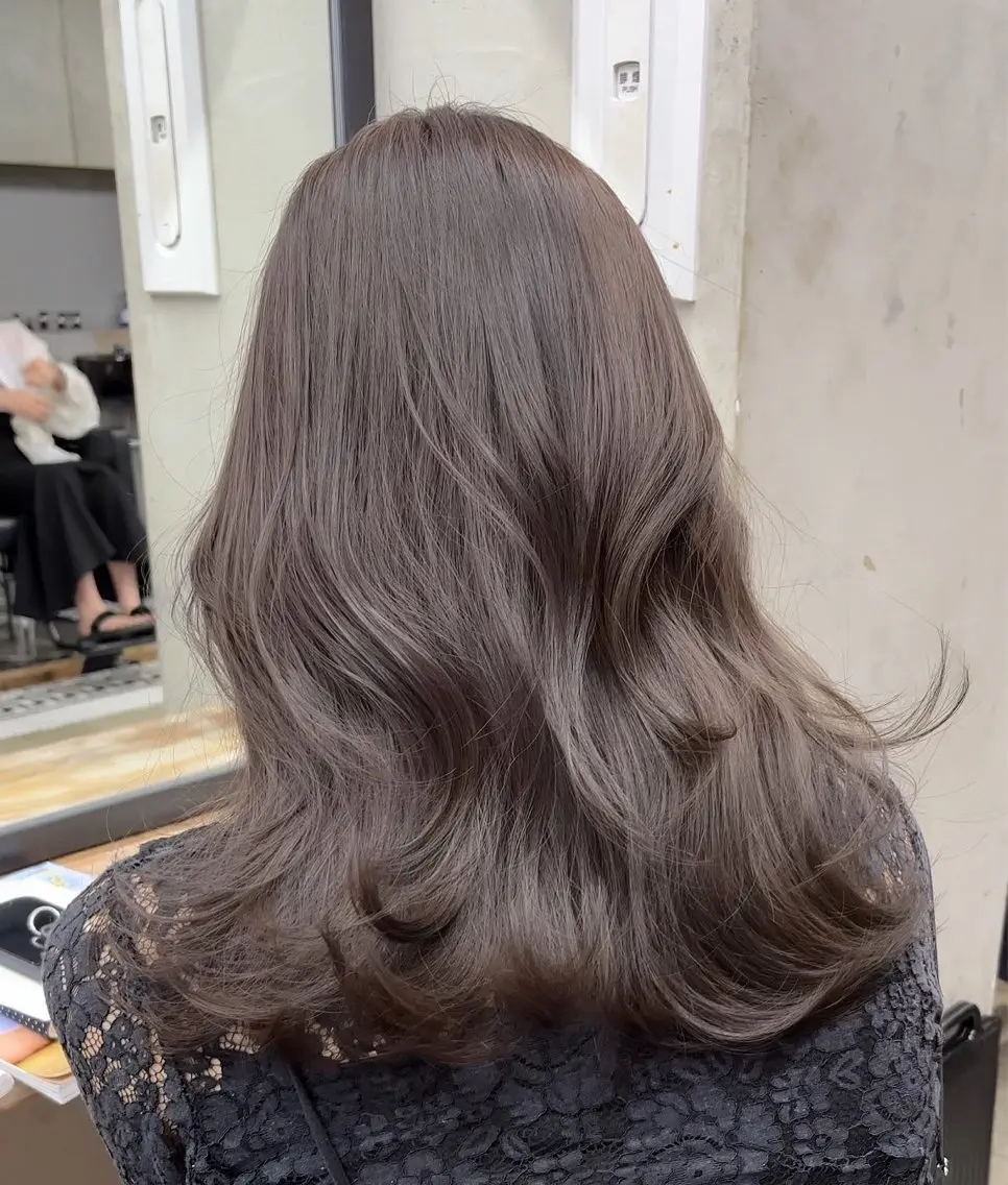 ロング カラー ヘアカラー トリートメント 新宿/韓国ヘア/ 髪質改善ストレートのヘアスタイル