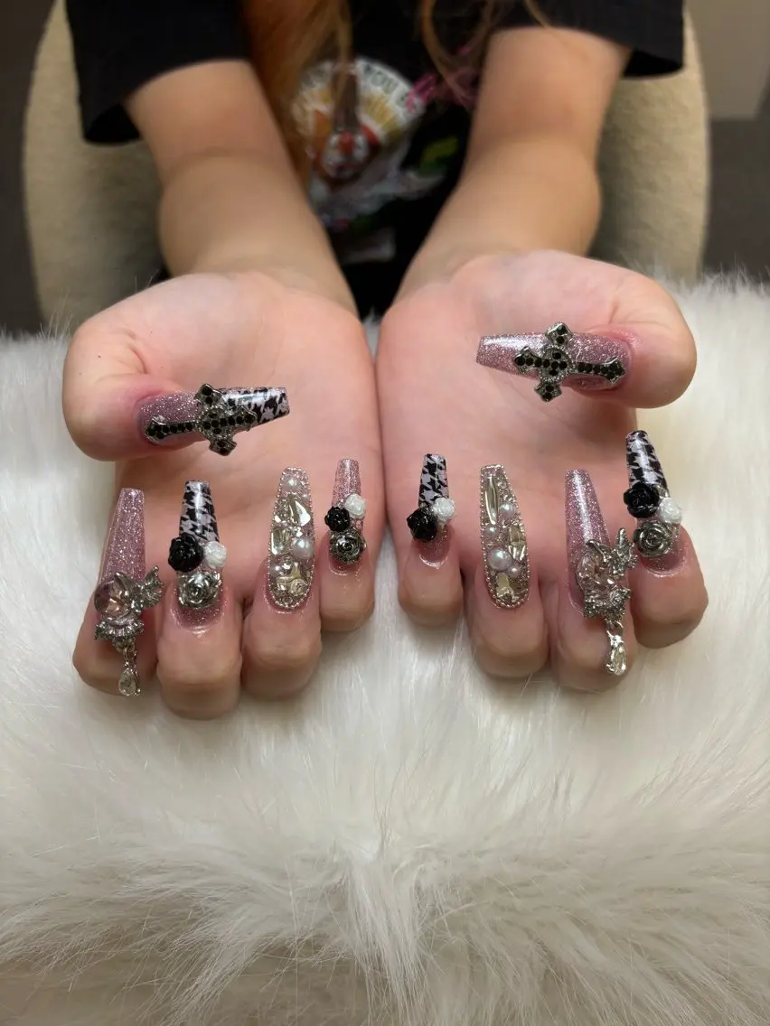 ネイル アートネイル フラワーネイル ジェルネイル グラデーション シンプルネイル Jenn Nail Salonのネイルデザイン