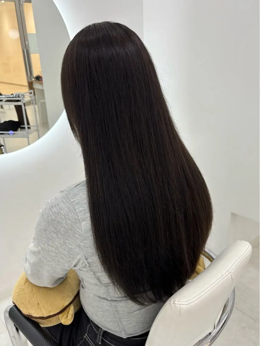 ロング カラー ヘアカラー トリートメント 【aini天王寺】 𝐚𝐢𝐫𝐢✂︎のヘアスタイル