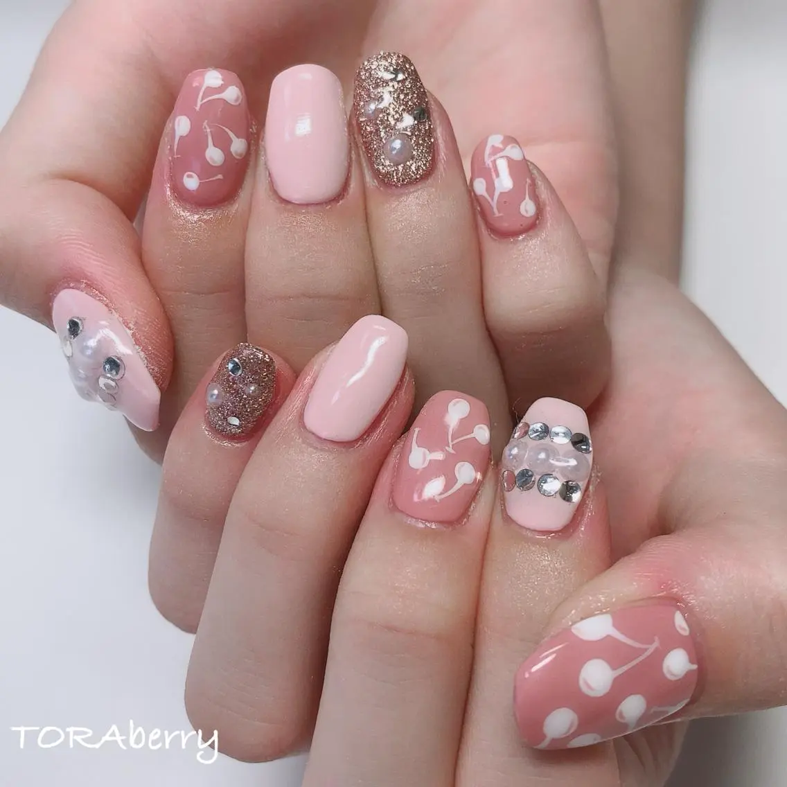 ネイル ハンドネイル ネイリスト なつみのネイルデザイン