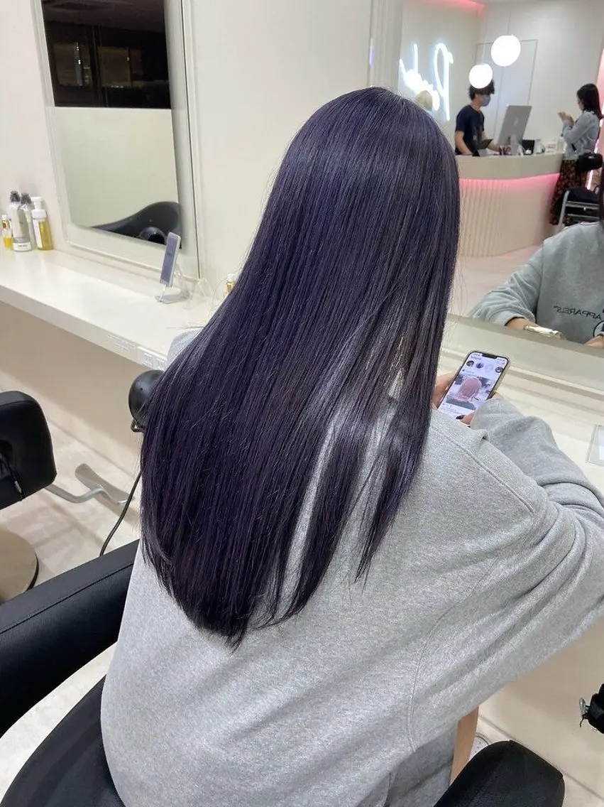 セミロング カラー ヘアアレンジ 🫧モテる💗ダメー ジレスハイトーン🫧のヘアスタイル