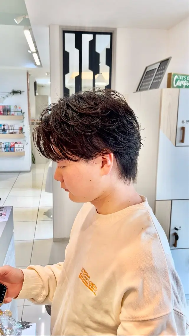 メンズ フェザーパーマ メンズパーマ 吉田 遥稀【Earth】のヘアスタイル