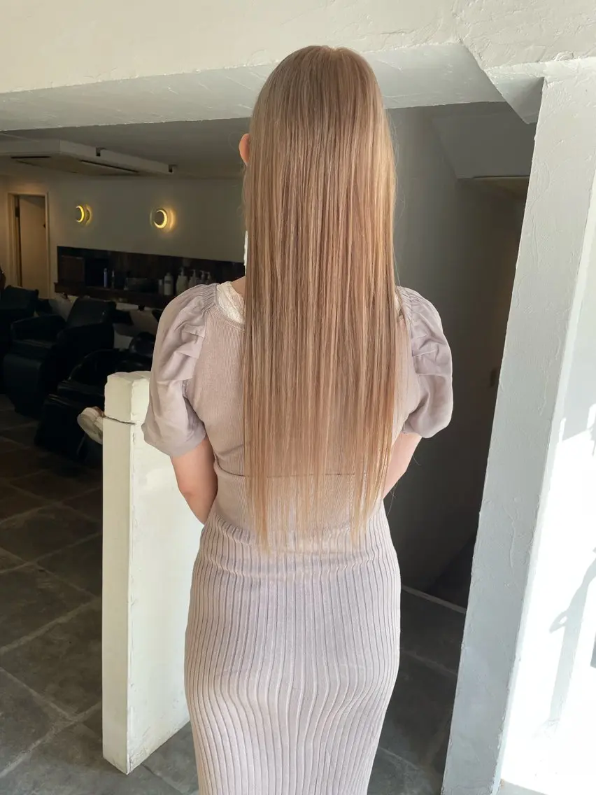 セミロング カラー カット ヘアカラー トリートメント 平 ちひろのヘアスタイル
