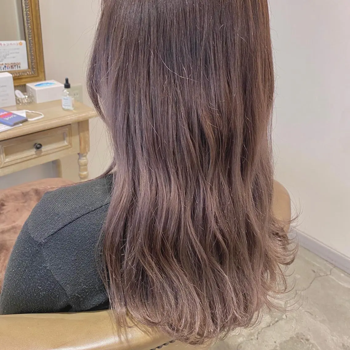セミロング カラー ブリーチ グレージュ ラベンダーカラー ラベンダーグレージュ ラベンダーグレー ヘアカラー トリートメント 美髪・髪質改善 有田怜平のヘアスタイル