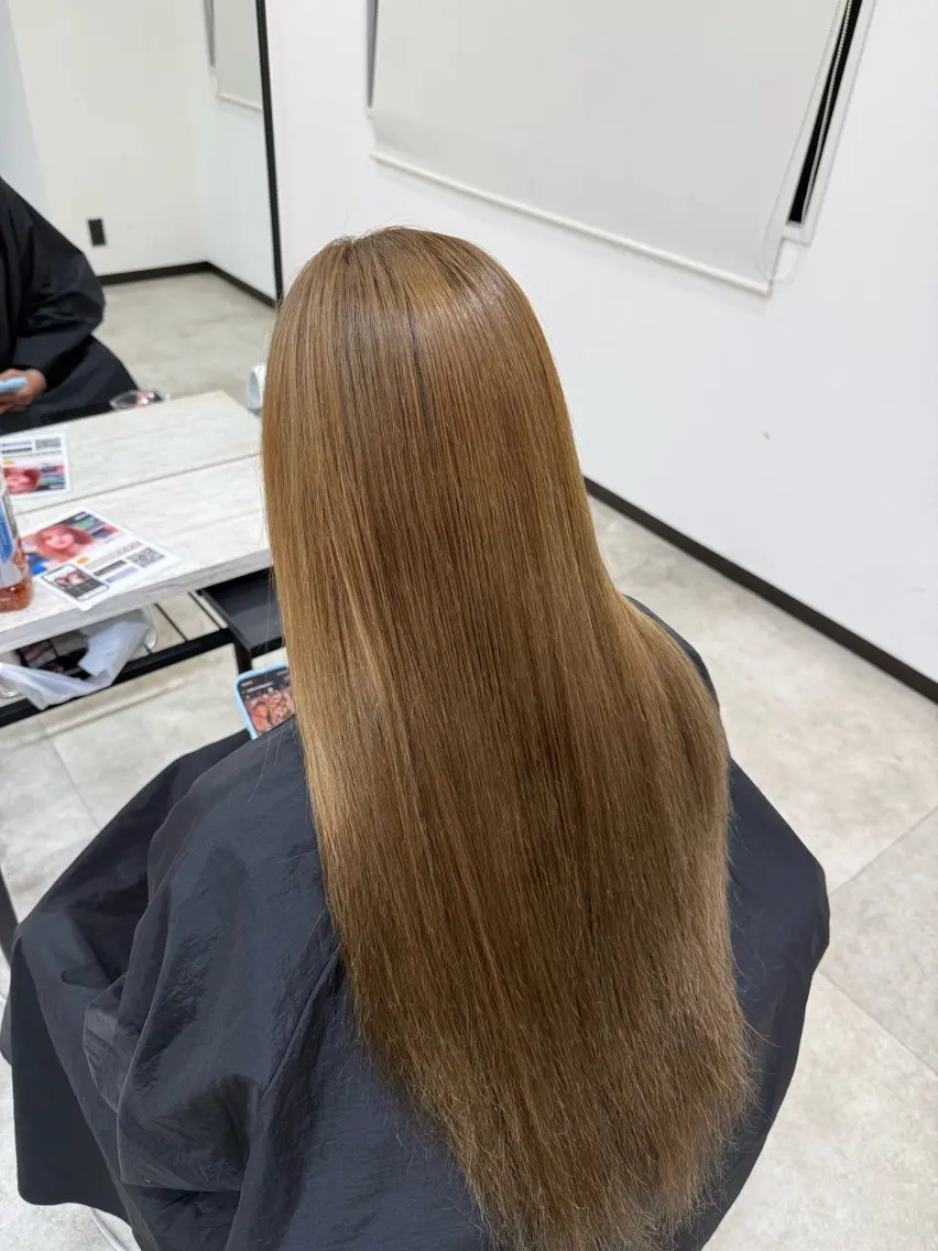 ロング カラー ベージュカラー ブリーチ トリートメント ヘアカラー トリートメント ciate山口 TAKUMAのヘアスタイル