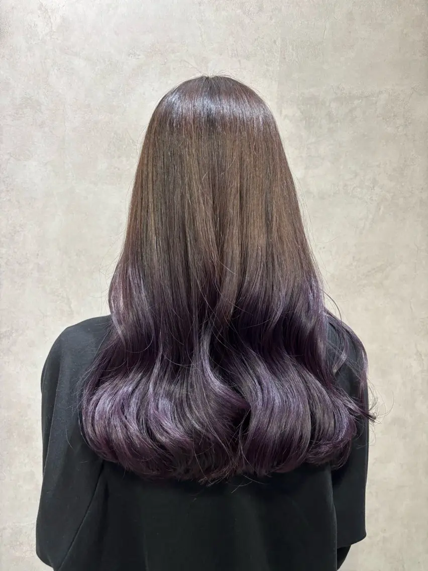 ロング カラー グラデーションカラー ラベンダーカラー ヘアカラー Rin♡透明感ピンク 🎀白肌ラベンダーのヘアスタイル