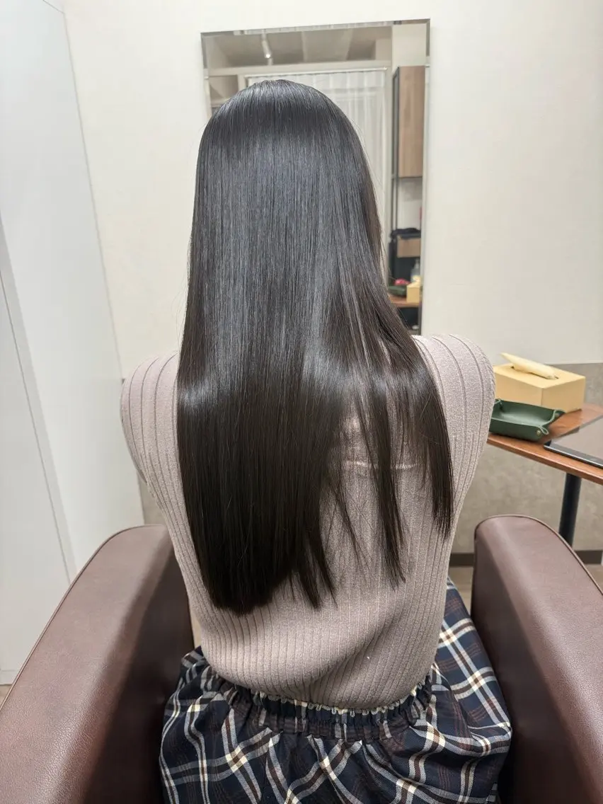 【髪の強化】カット+髪質改善トリートメント+シャンプー+ストレートアイロン仕上げの写真