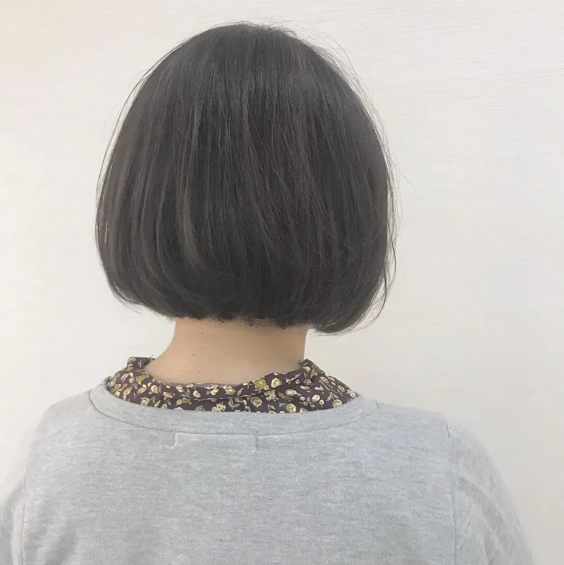 ショート ボブ ハイライト✖️ 暗髪🤎Nahoのヘアスタイル