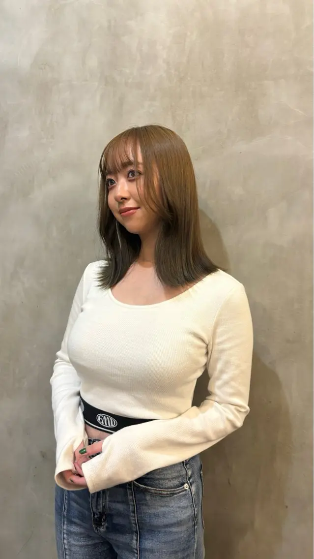 カラー ベージュカラー オリーブベージュ ヘアカラー トリートメント 佐川 寧音　《パーマ》のヘアスタイル