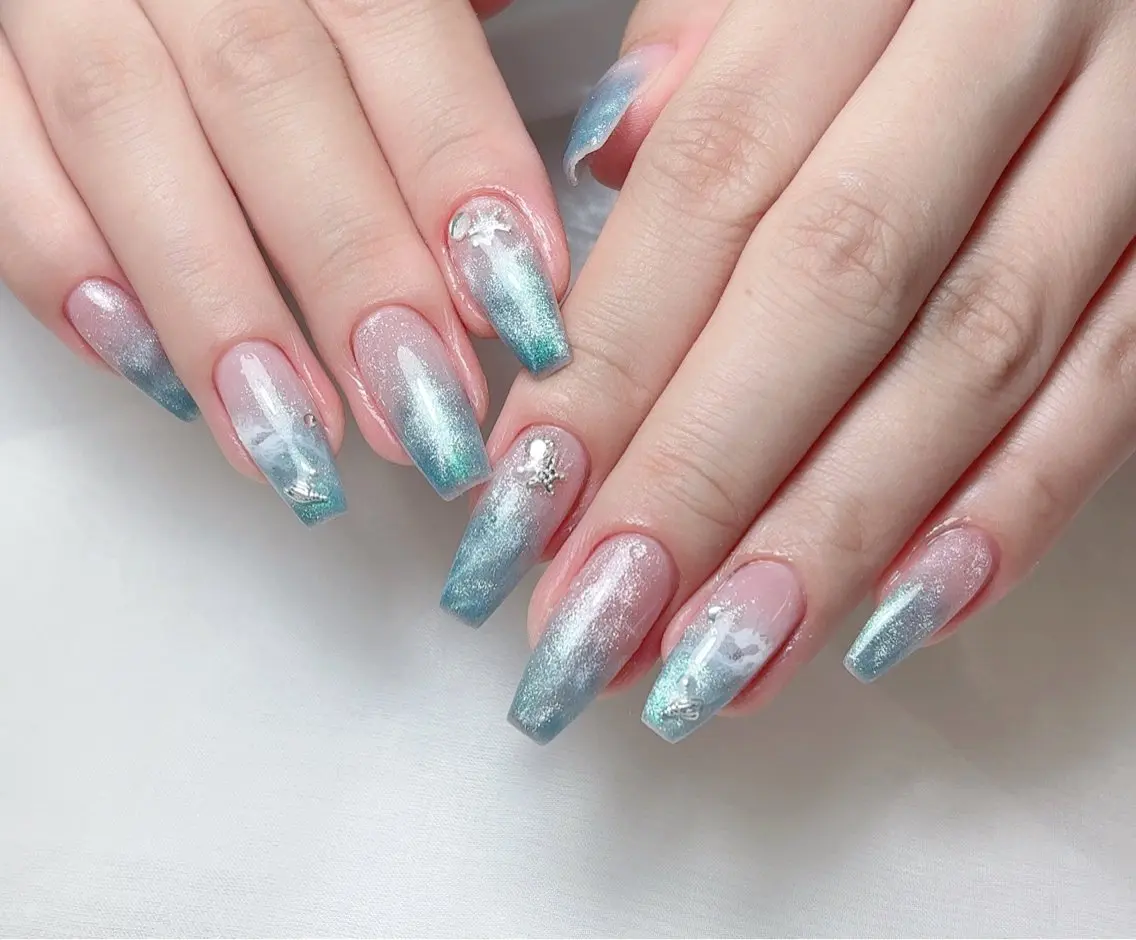 ネイル 🎀M nails✨ ビューティーのネイルデザイン
