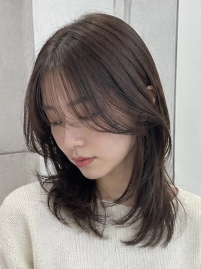 セミロング 顔まわりレイヤー 伸ばしかけ 韓国風ヘア レイヤーカット 小顔カット 似合わせカット/ 髪質改善/ 中野亘稀のヘアスタイル