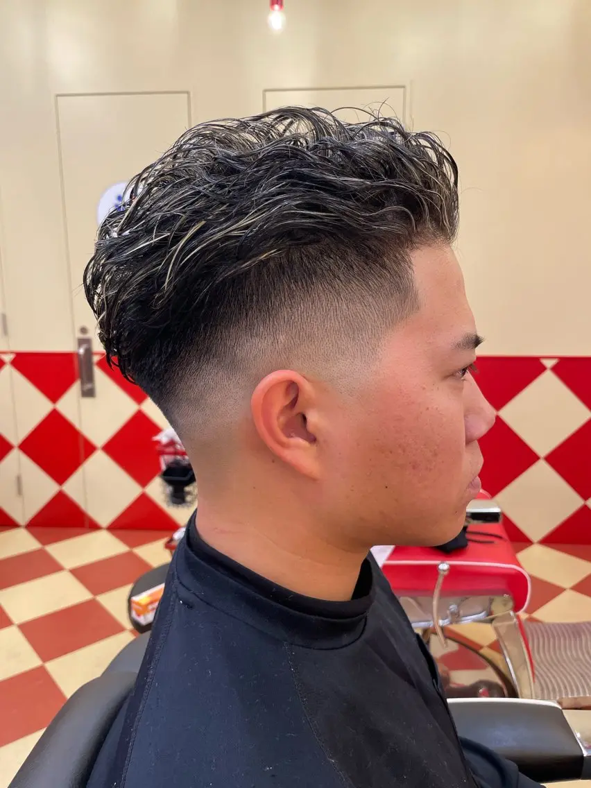ショート カラー パーマ メンズ 幡ヶ谷バーバー 松下隆世のヘアスタイル