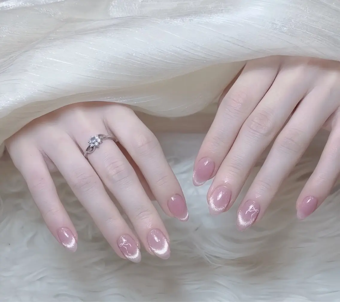 ネイル フレンチネイル マグネットネイル マグネットフレンチ Mio Nailのネイルデザイン