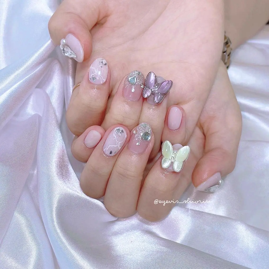 ネイル ROWnail Shioneのネイルデザイン