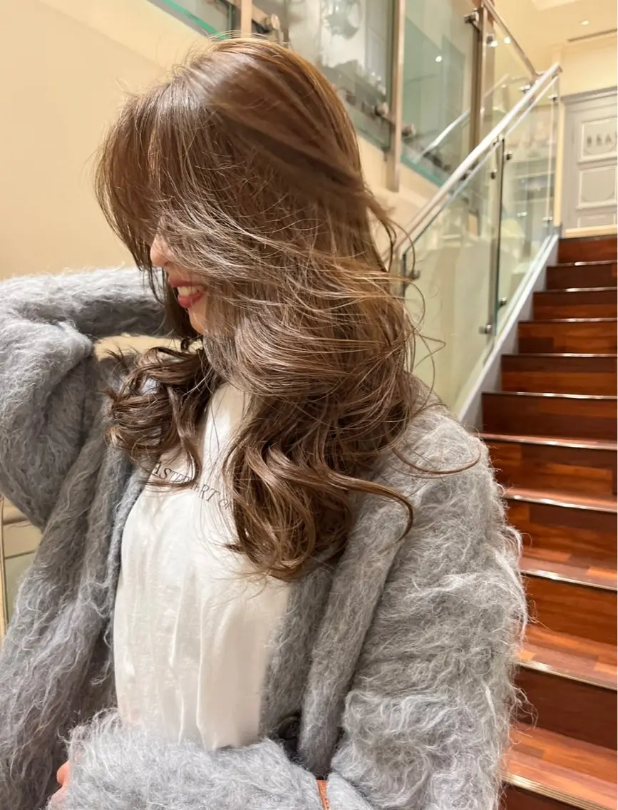 ロング レイヤーカット ｼｮｰﾄｶｯﾄ 梅田 山下　すみれのヘアスタイル