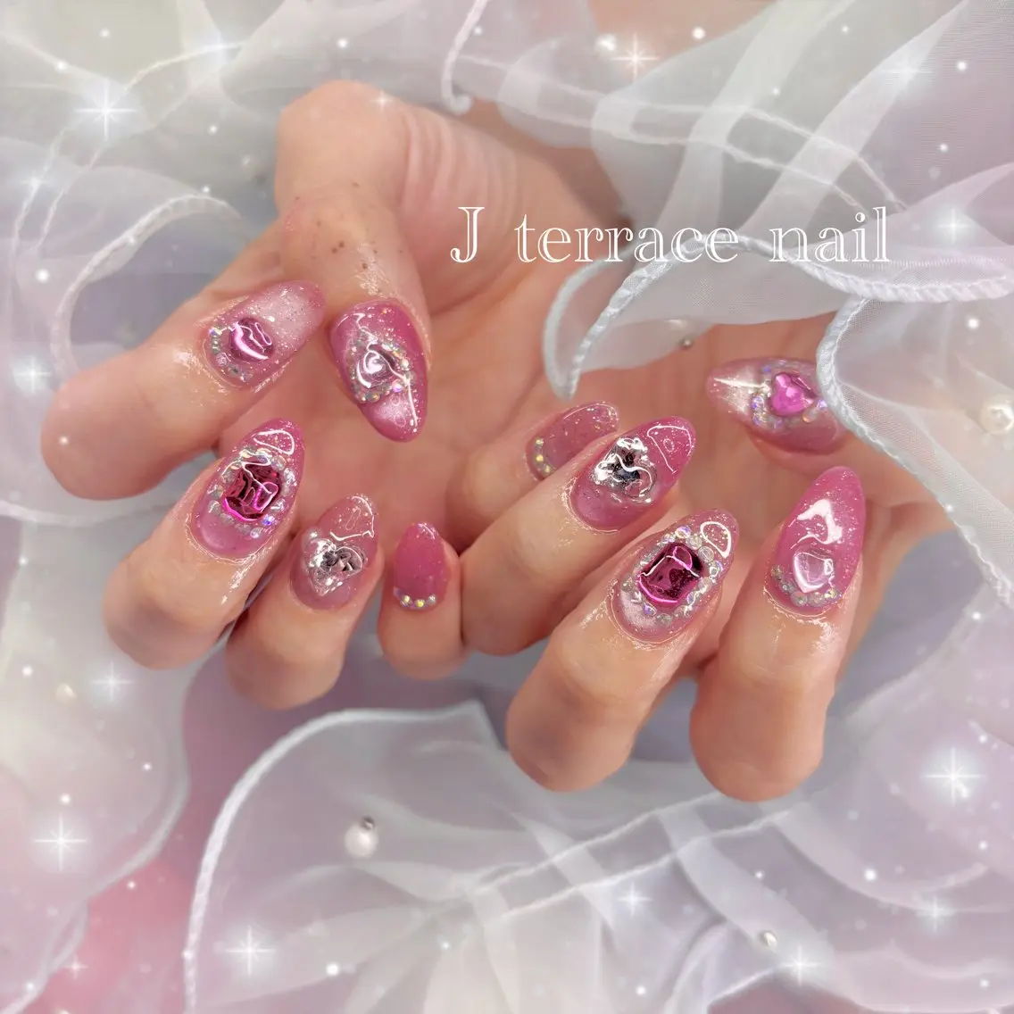 ネイル ハート 持ち込み リボン ストーンネイル J terrace Nailのネイルデザイン