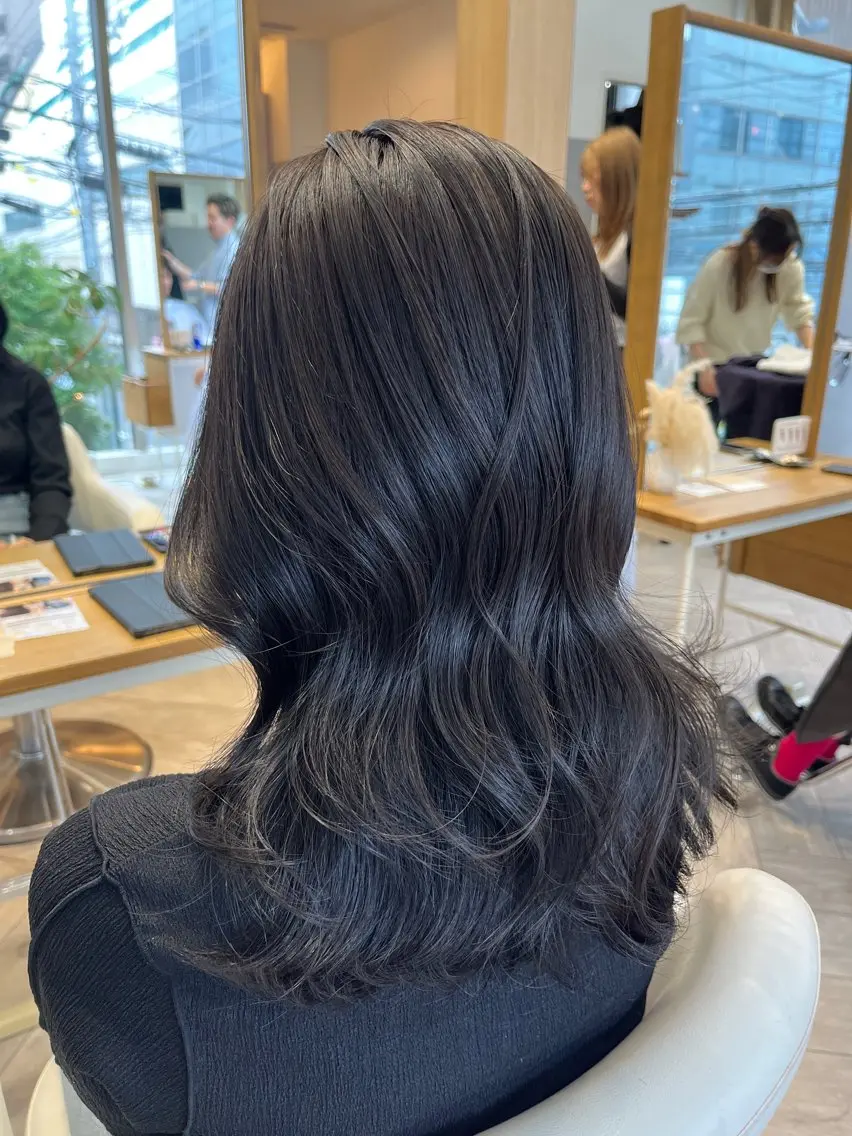 ロング カット ヘアカラー トリートメント AVANCE. chisatoのヘアスタイル