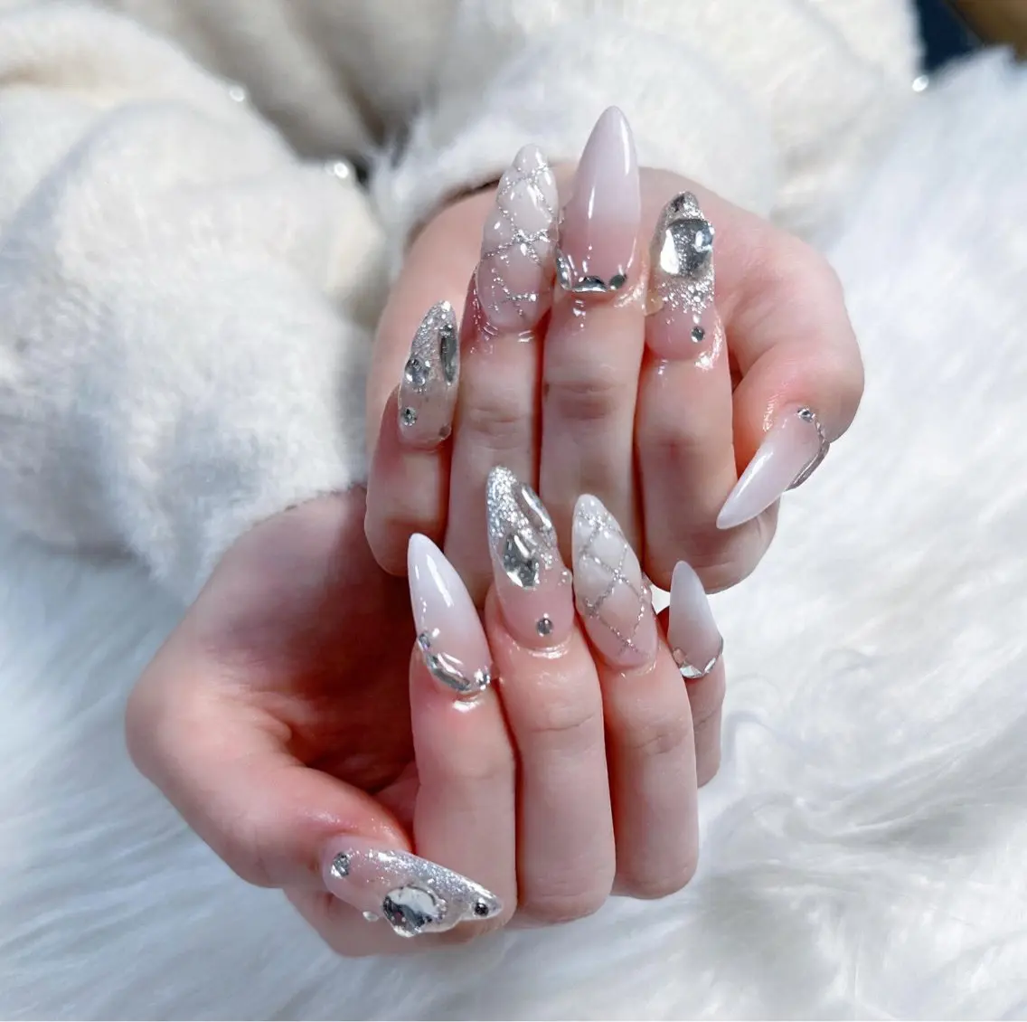 ネイル Hin Hana Nailのネイルデザイン