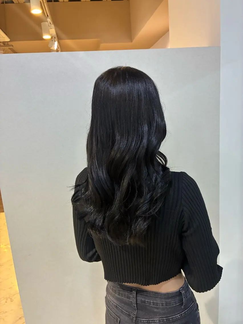 カラー 透明感カラー ハナダ メイのヘアスタイル