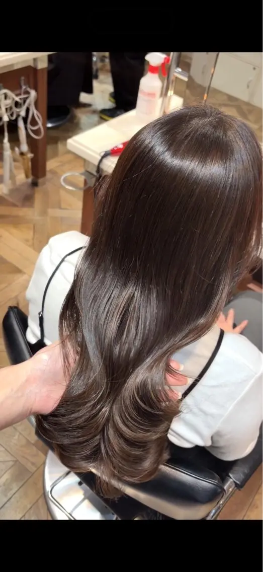 ミディアム カラー ベージュカラー ブリーチ ブラウンカラー ブリーチなしカラー カット ヘアカラー トリートメント ご新規様限定 透明感カラーKANAのヘアスタイル