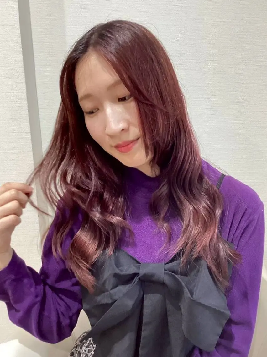 ロング ピンクラベンダー グラスヘアー石垣 渕 七海のヘアスタイル