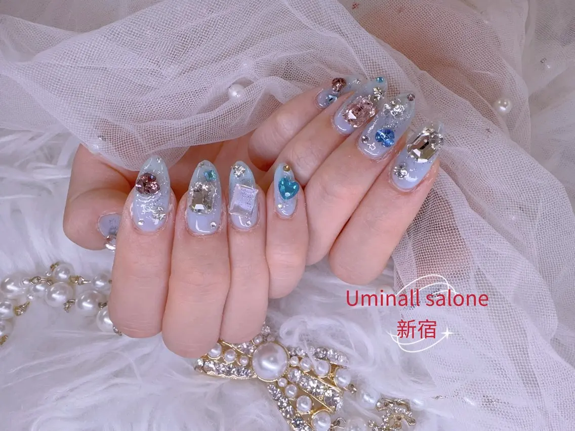 ネイル UMI ネイルサロン新宿🎀のネイルデザイン