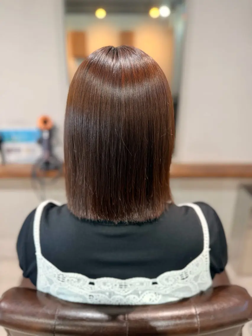 ミディアム 縮毛矯正 手話/耳が聞こえない 🦻🏻/山本しずほのヘアスタイル