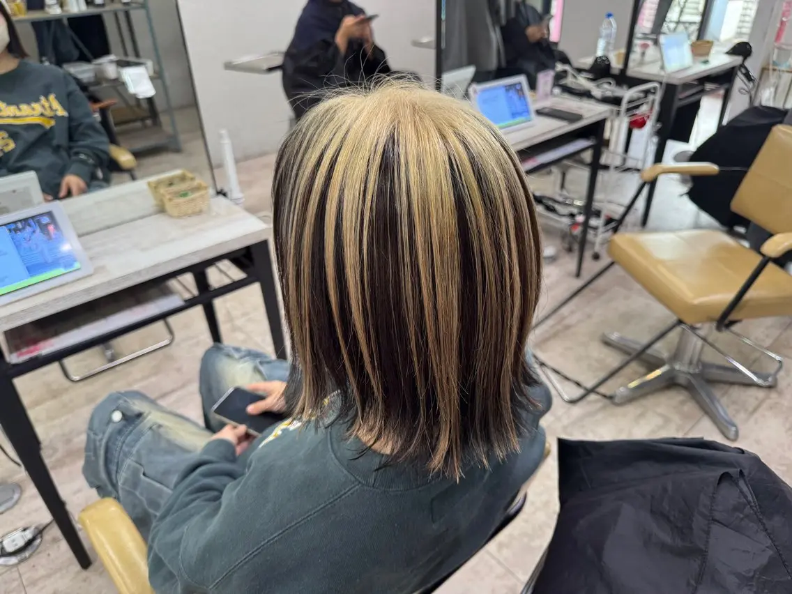 ミディアム カラー ヘアカラー トリートメント 槙川 郁弥のヘアスタイル