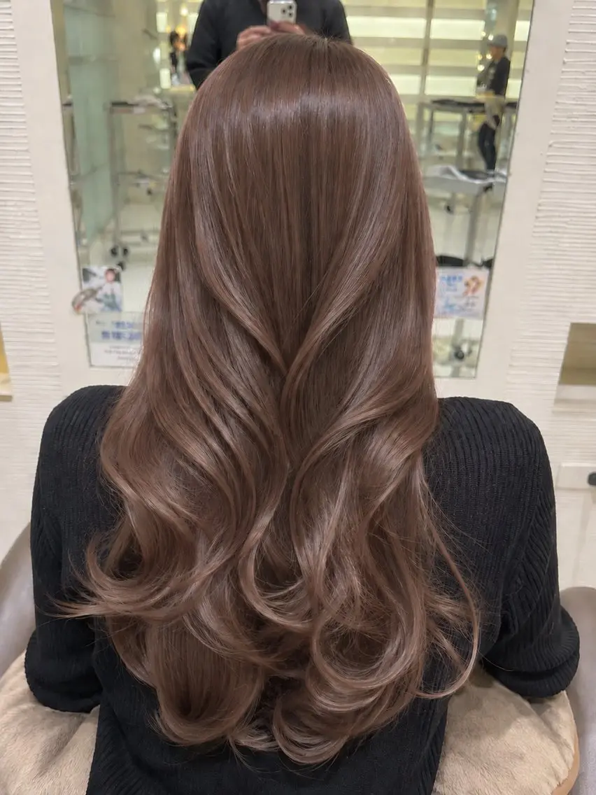セミロング カラー ヘアカラー イエベ似合わせ🤎/ 透明感/縮毛/えるのヘアスタイル