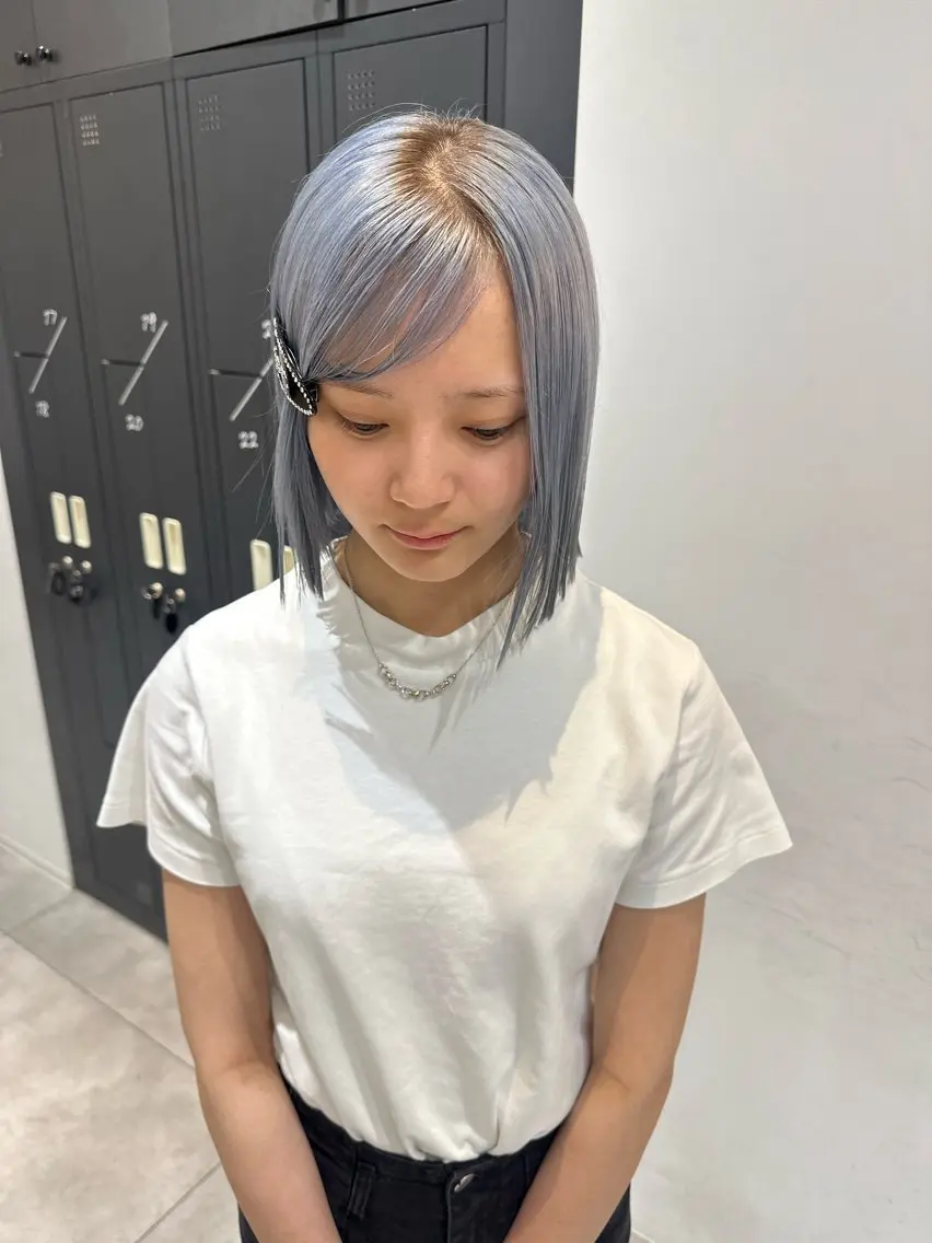 カラー 藤川 玲亜のヘアスタイル