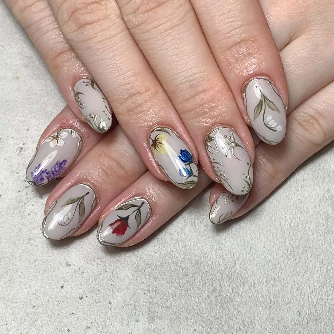 ネイル ハンドネイル FIORITURA aiのネイルデザイン
