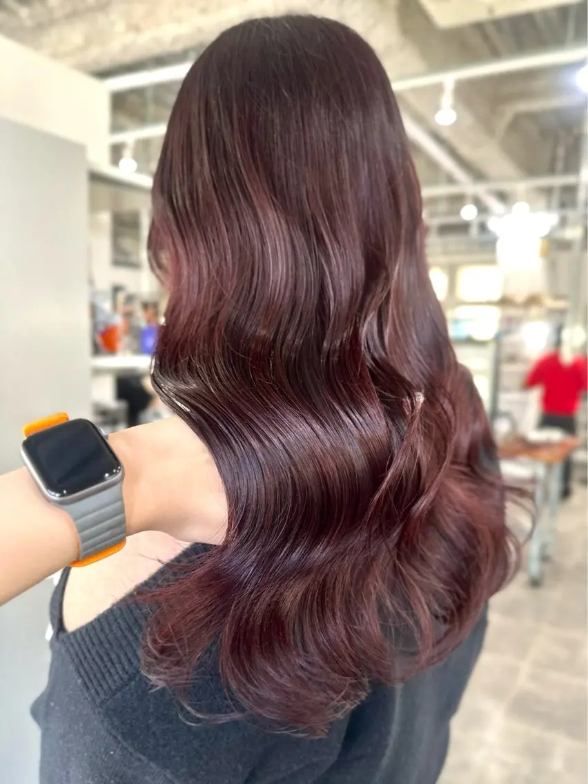 ロング ヘアカラー 森田 あかりのヘアスタイル