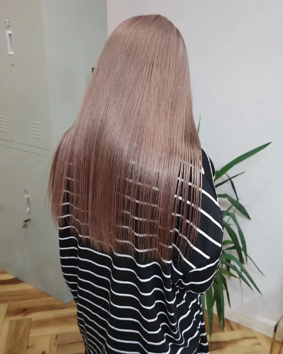 ロング カラー ベージュカラー ミルクティーベージュ 髪質改善.縮毛矯正 ×韓国ヘアyukiのヘアスタイル