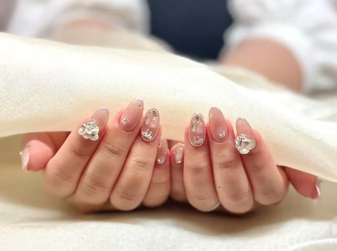 ネイル ハンドネイル CHERIR Emiのネイルデザイン