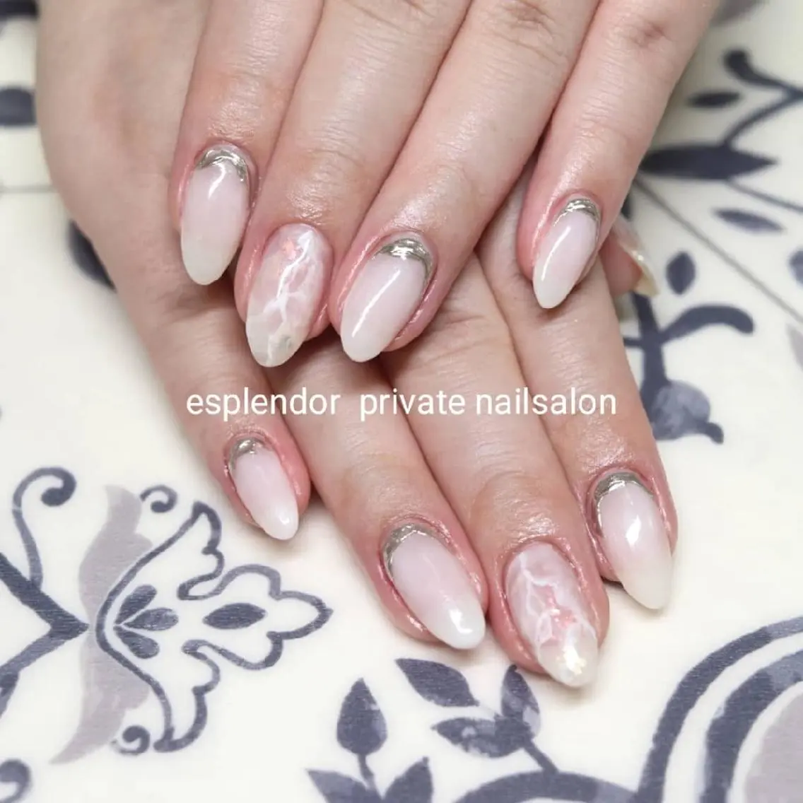 ネイル ニュアンスネイル ホワイト esplendor  小野寺のネイルデザイン