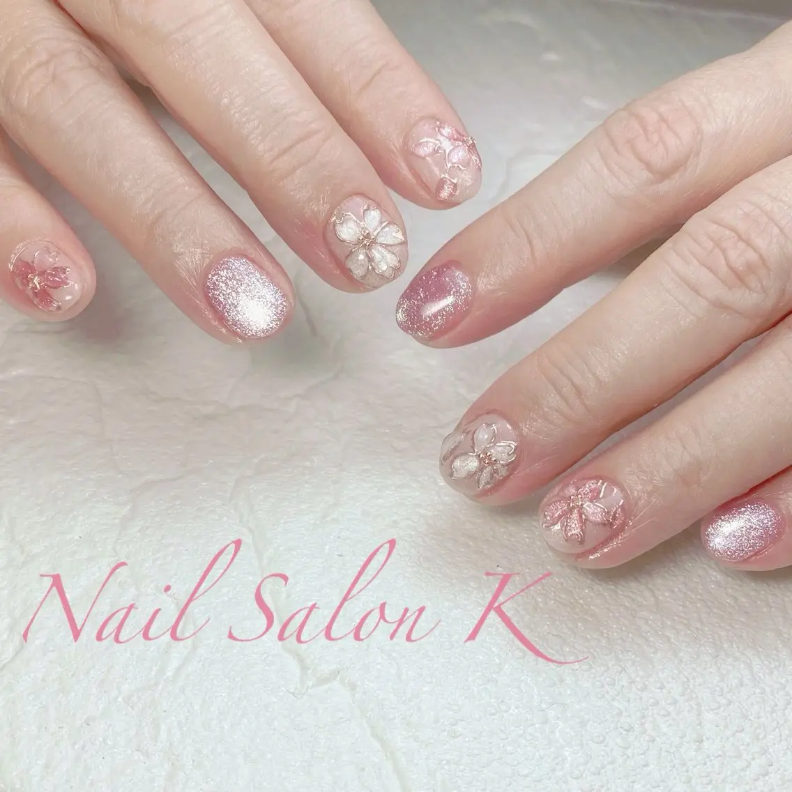 ネイル フラッシュネイル フラワーネイル マグネットネイル ピンク ぷっくりネイル ハンドネイル Nail Salon K 🧸美爪育成のネイルデザイン