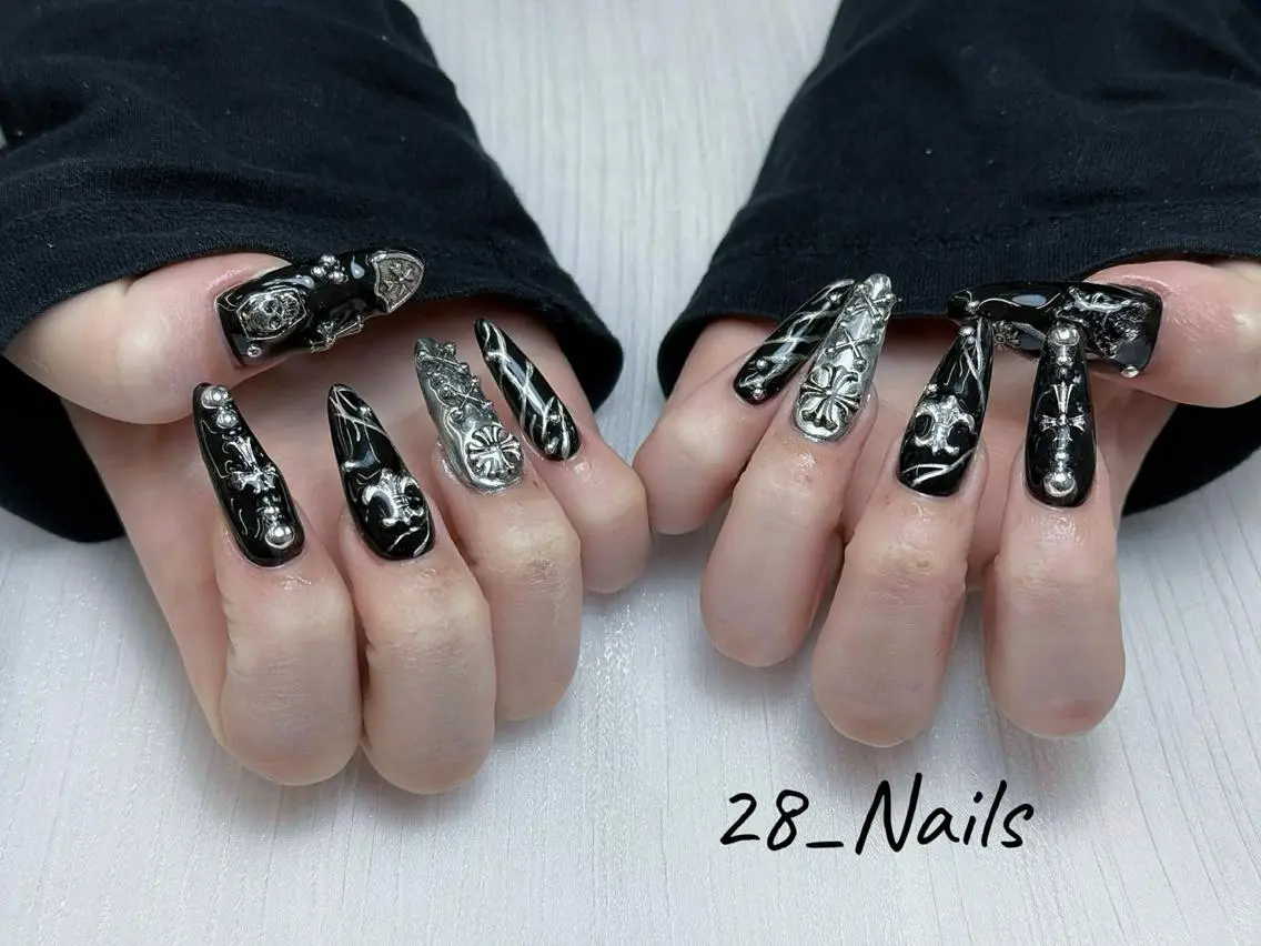 ロング ロング ハンドネイル 28nails .thaoのネイルデザイン