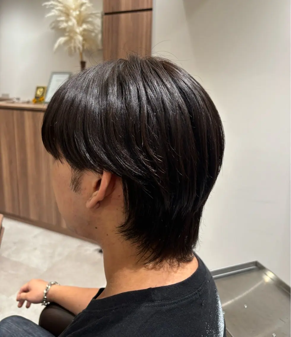 ショート メンズ マッシュウルフ マッシュ シースルーマッシュ メンズウルフカット ウルフカット 山田 悠朱里のヘアスタイル