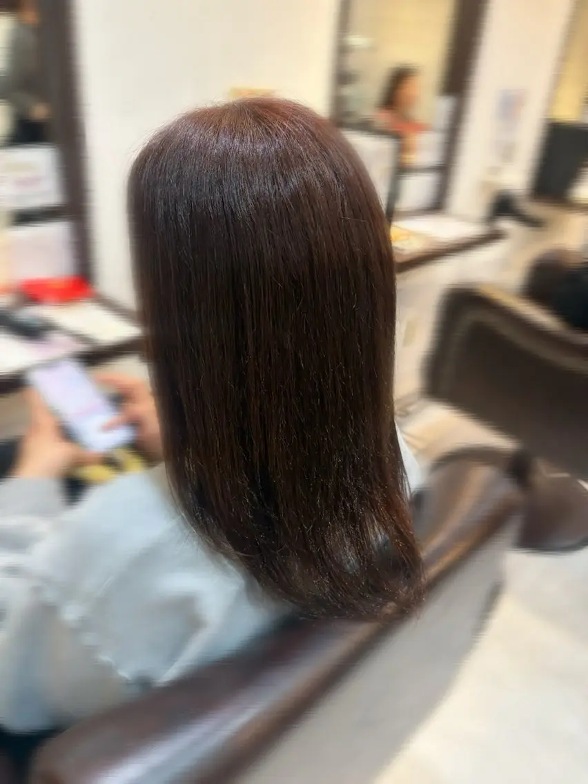 ミディアム カラー ブラウンカラー ピンクカラー ピンクブラウン ヘアカラー AIRI /  eachのヘアスタイル