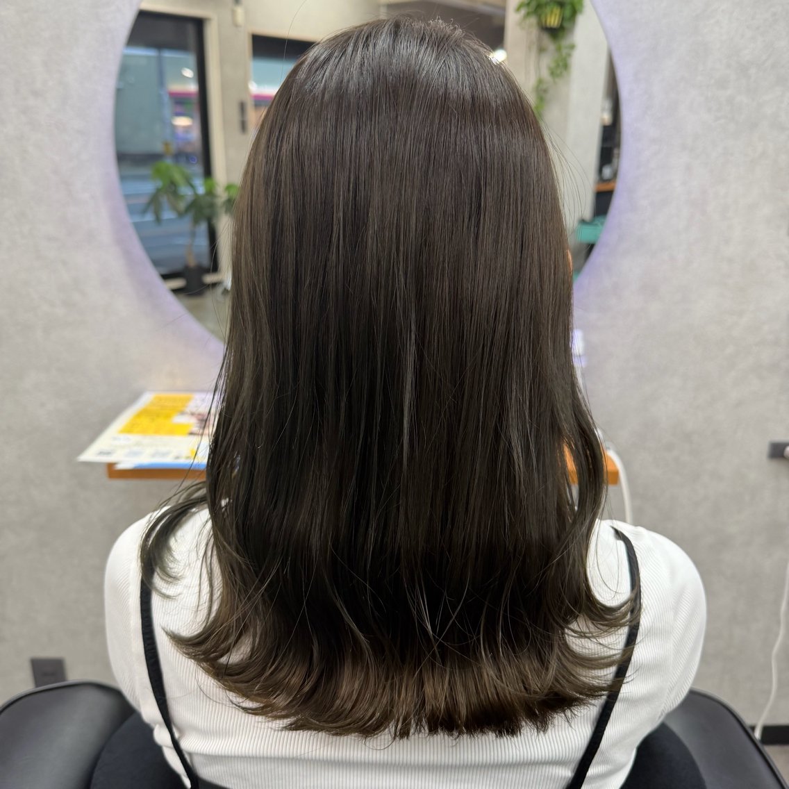 セミロング カラー カット ヘアカラー トリートメント ’Flower’ Ayakaのヘアスタイル