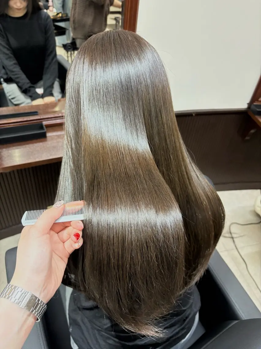ロング カラー オリーブカラー トリートメント カット ヘアカラー トリートメント yoro /ミホのヘアスタイル