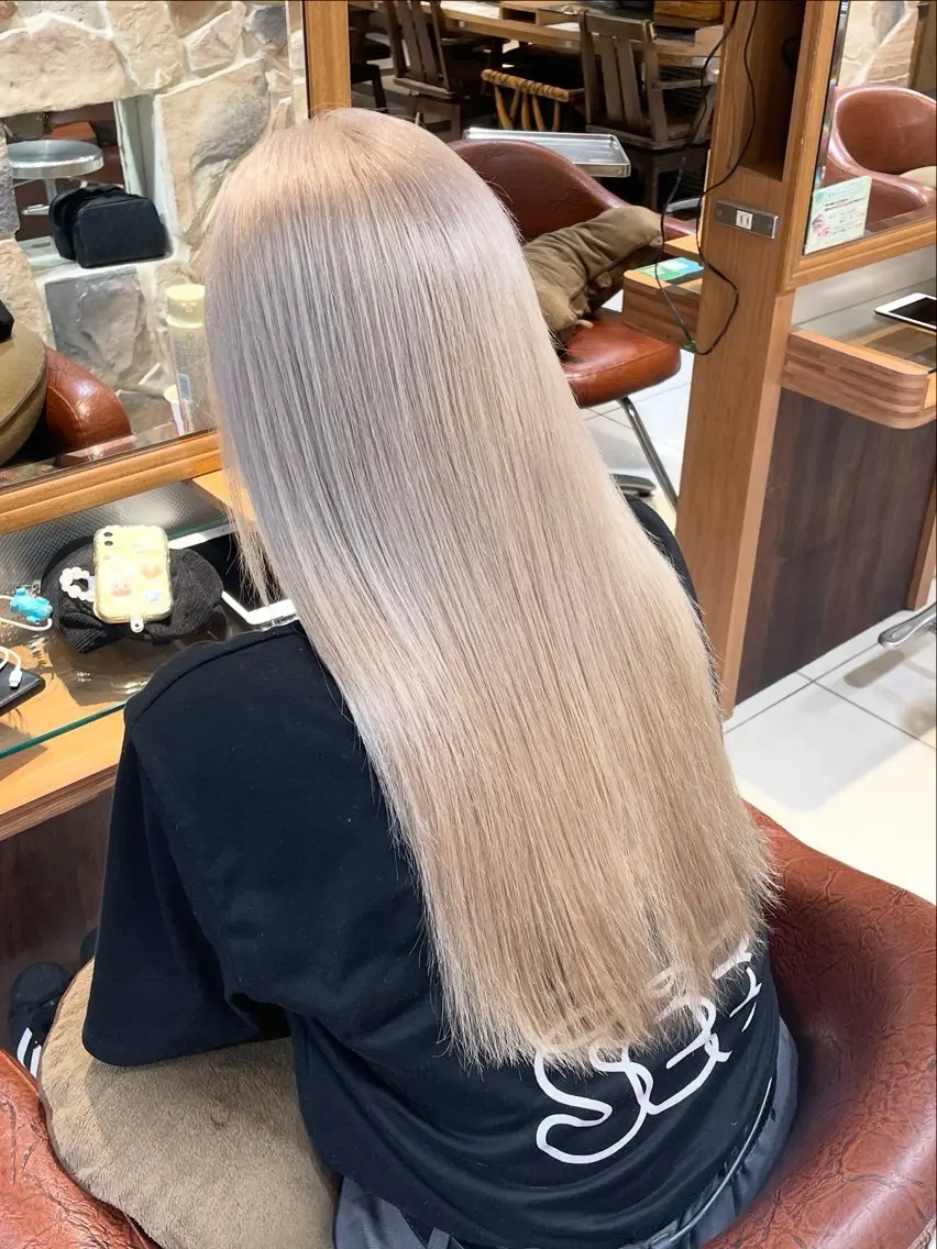 ロング カラー ヘアカラー トリートメント リベルテ新宿 顔周りレイヤー/艶髪のヘアスタイル