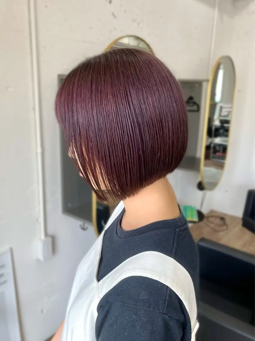 ショート 前下がりボブ パープルカラー ボブ __ みずきのヘアスタイル