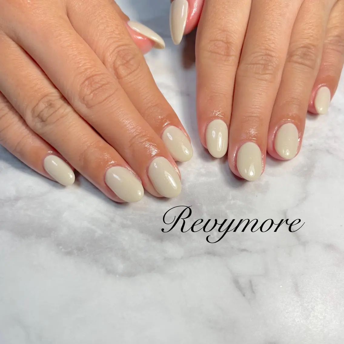 ネイル ジェルネイル キラキラネイル 韓国ネイル ラメ(グリッター) ニュアンスネイル nail salon Revymoreのネイルデザイン