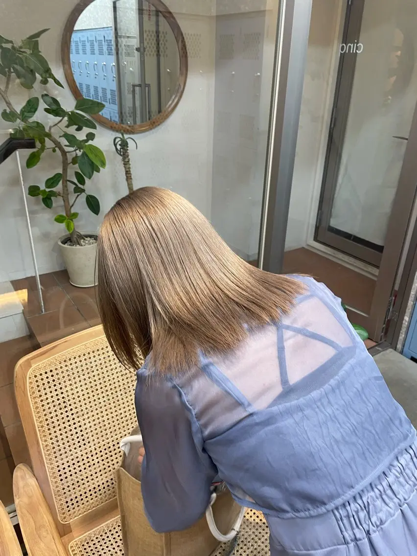 セミロング ヘアカラー ブリーチなしダブル ブリーチカラー優海のヘアスタイル