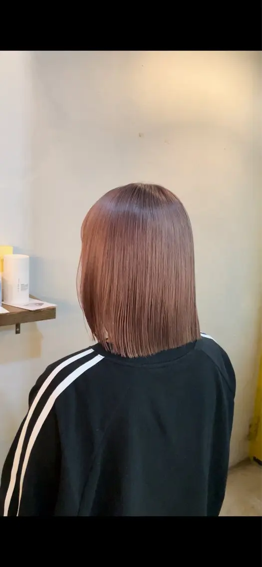 カラー ベージュカラー ピンクカラー ピンクベージュ 岩佐 怜のヘアスタイル
