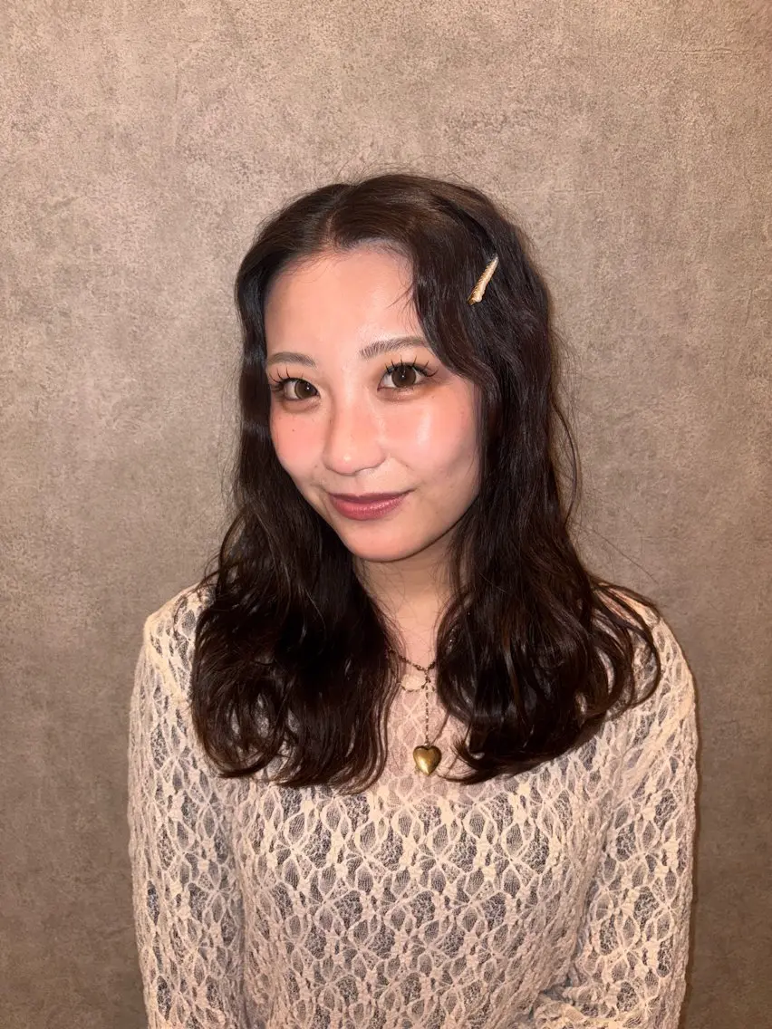 ロング ヘアカラー さくらこ/オリーブ カラー/カラーモデルのヘアスタイル