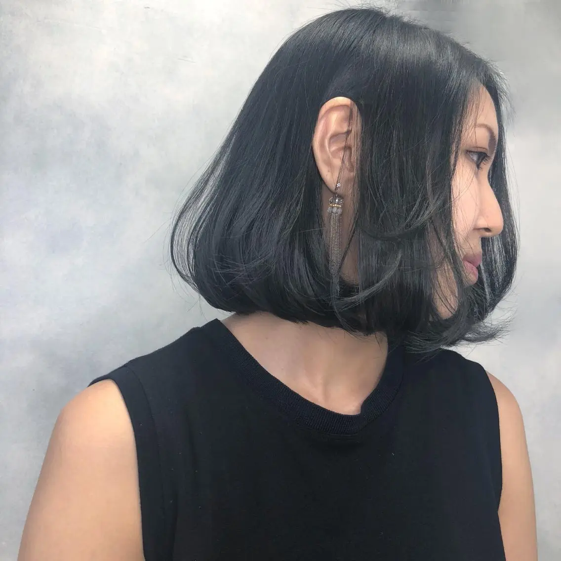 ミディアム カラー アディクシーカラー グレージュ ORIKA 美容室のヘアスタイル
